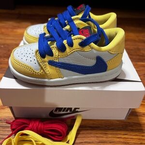 Jordan 1 Retro Low OG SP Travis Scott Canary TD 5C